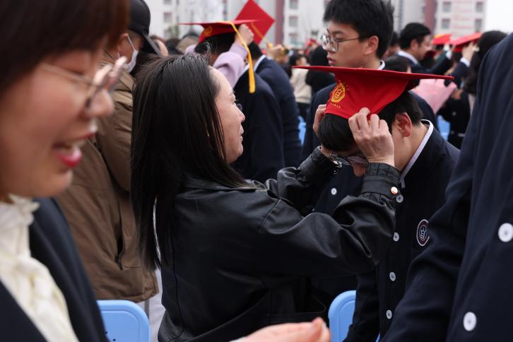 十八岁乘风破浪勇担当  八十天圆梦高考谱新篇——湖北荆门外语学校举行2024届十八岁成人礼暨高考八十天誓师大会 第13张