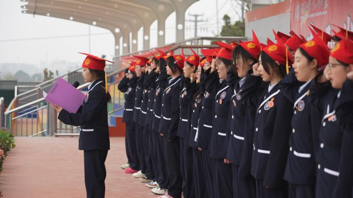 十八岁乘风破浪勇担当  八十天圆梦高考谱新篇——湖北荆门外语学校举行2024届十八岁成人礼暨高考八十天誓师大会 第36张