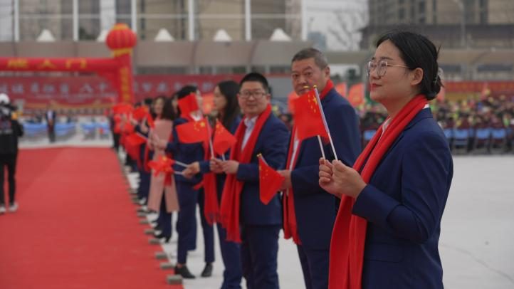 十八岁乘风破浪勇担当  八十天圆梦高考谱新篇——湖北荆门外语学校举行2024届十八岁成人礼暨高考八十天誓师大会 第7张