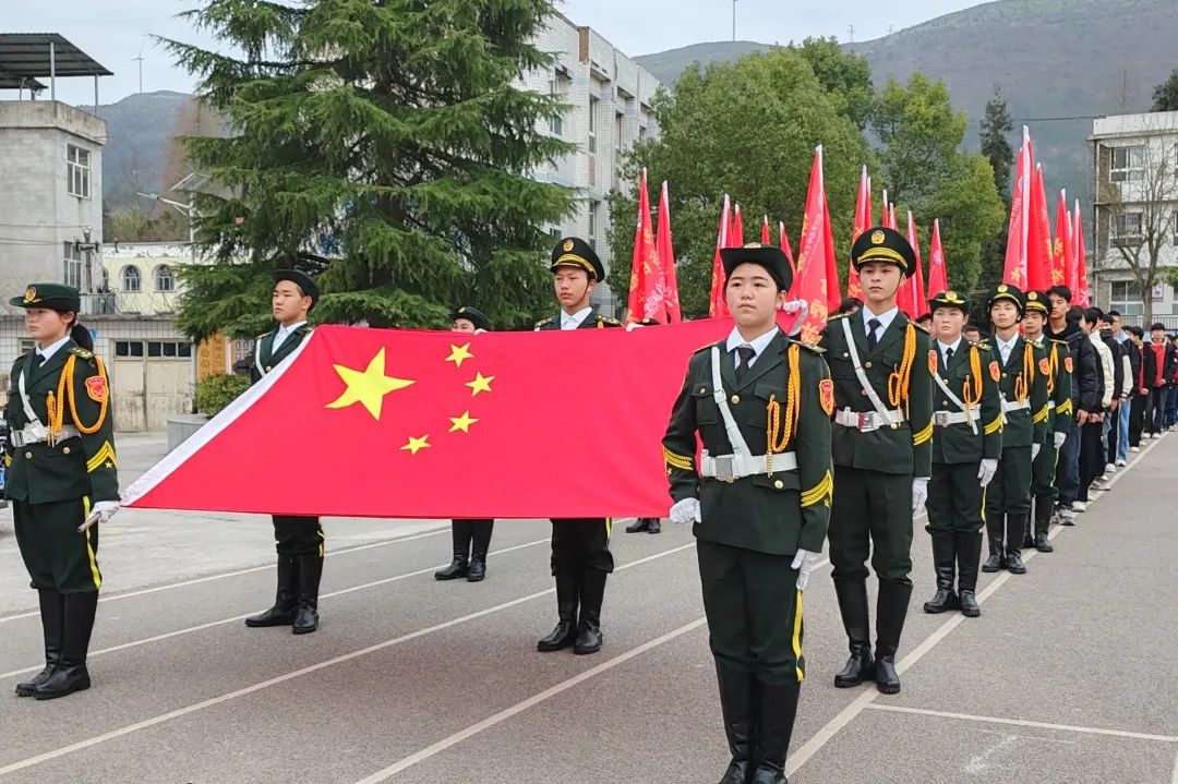 【砥砺奋进·决胜中考】利川市南坪乡民族初级中学2024年决胜中考誓师大会 第9张