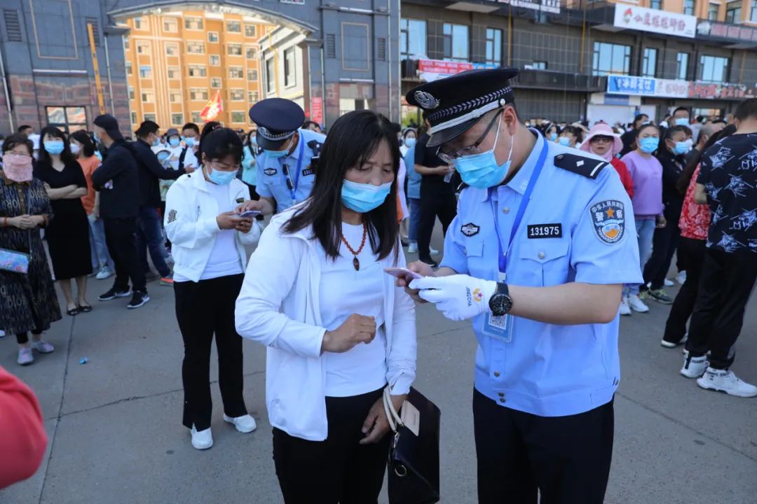 【助力高考】 学子迎战高考 公安全程安保——五大连池市公安局投入多警强化高考安保工作 第10张