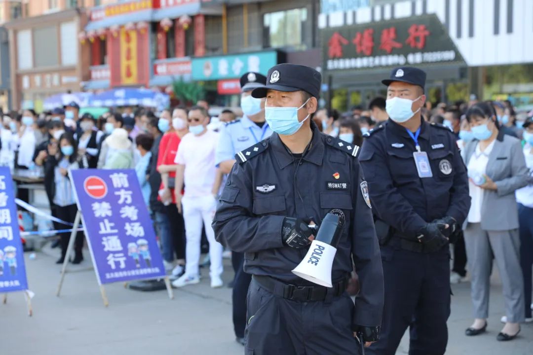 【助力高考】 学子迎战高考 公安全程安保——五大连池市公安局投入多警强化高考安保工作 第5张