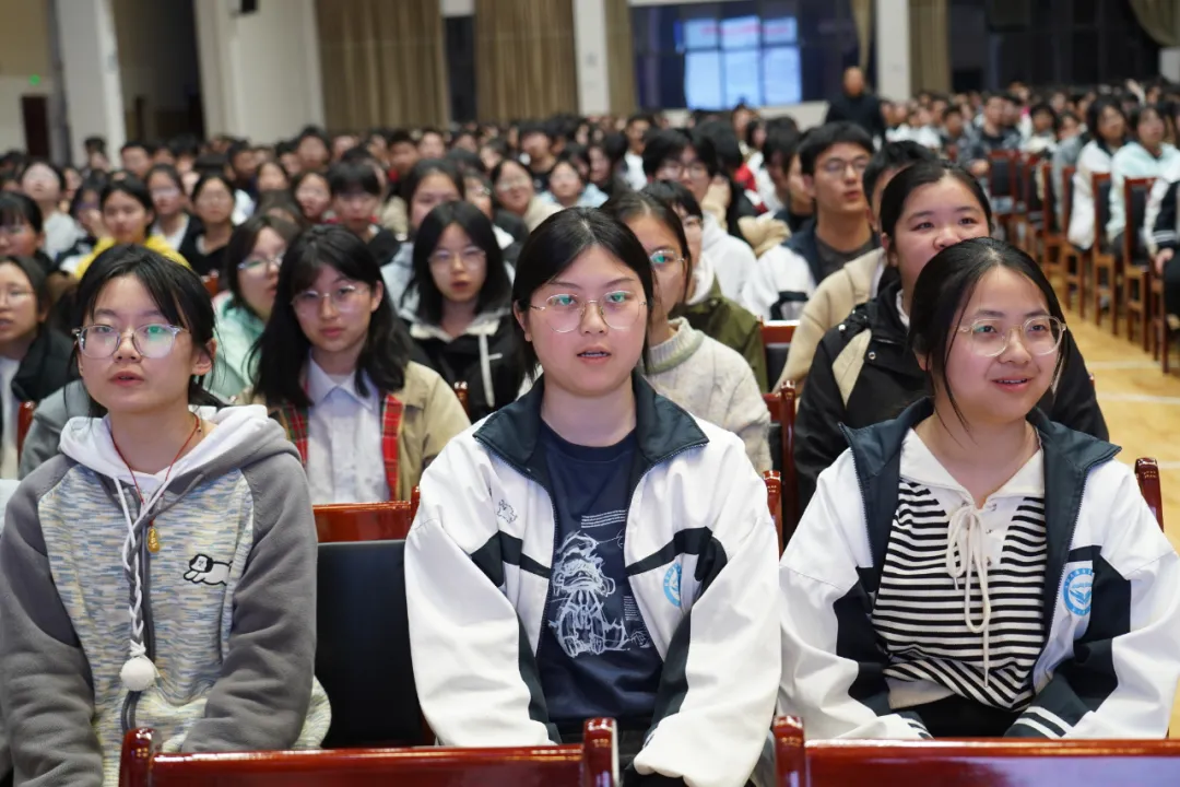 心理赋能 赢在高考——祁门一中励志心理辅导讲座助力高三学子决胜高考 第6张