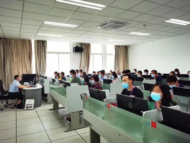 高考阅卷再次曝光,字迹潦草将无缘大学! 第4张