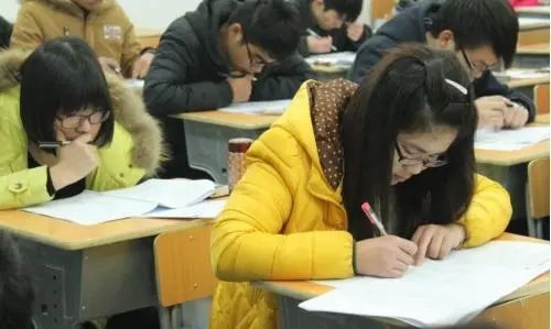 高考500分左右,学生“优先”选择这6所大学,就业率均在90% 第2张