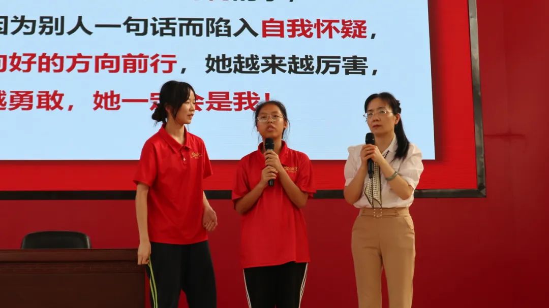 学海浩淼谁领风骚,携手专家共谋中考攻略 ——广西民族师范学院附属第二中学特邀正高级教师、广西特级教师蔡雪静入校开展专题讲座 第12张