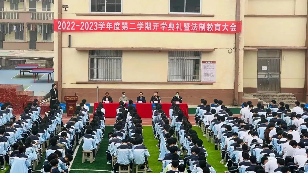 中考不理想,通往大学,这所学校了不起 第14张