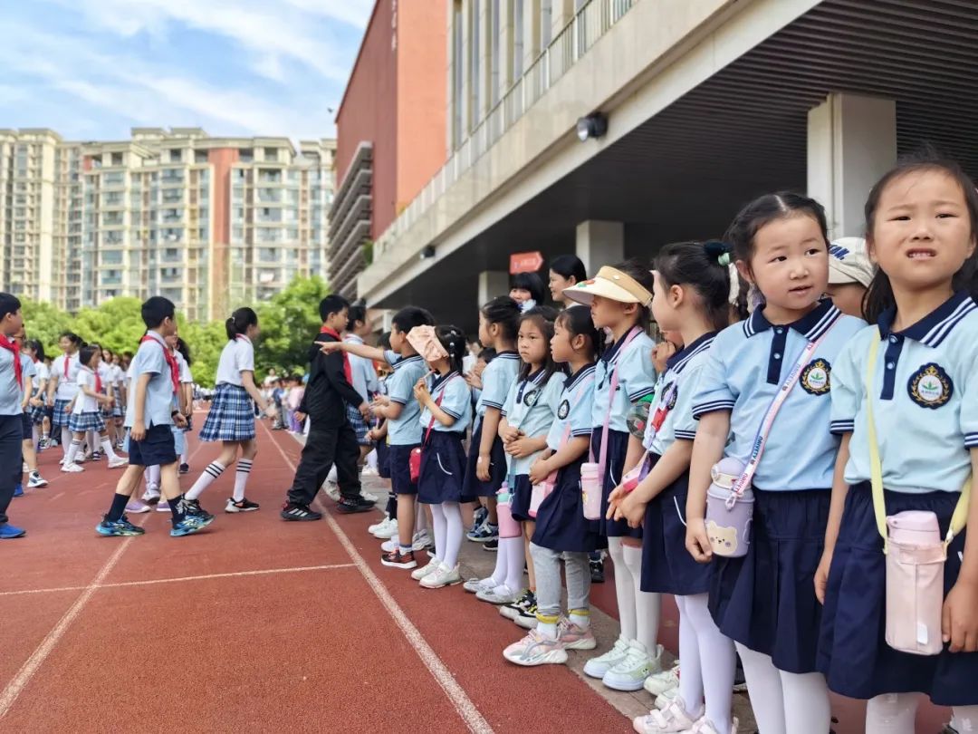 【活动资讯】走进小学,礼遇成长!——康润幼儿园幼小衔接系列活动之小学探访之旅 第30张