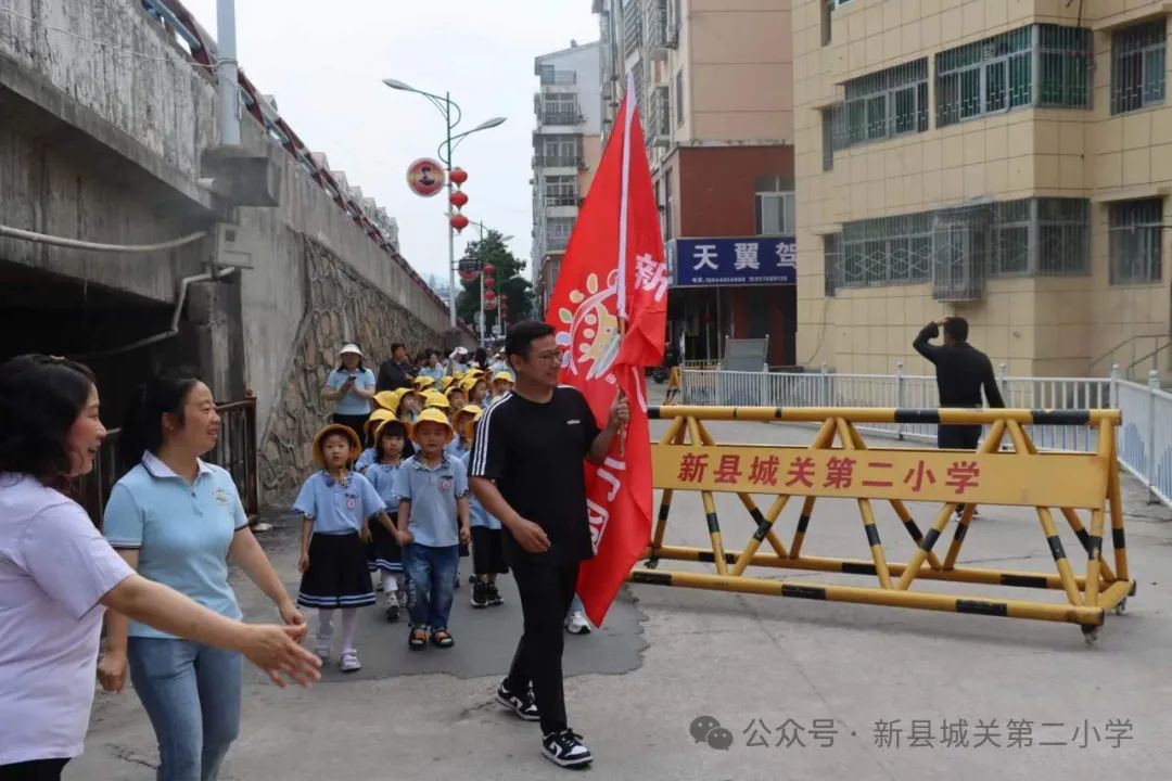 幼小衔接 双向奔赴——新县城关第二小学携手新县第二幼儿园开展“幼小衔接”活动 第7张