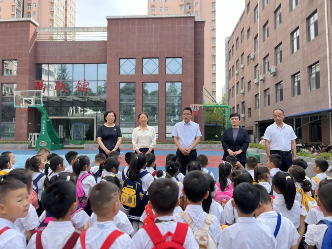 【乐活动态】初探小学 礼遇成长——新区第二幼儿园幼小衔接主题活动 第24张