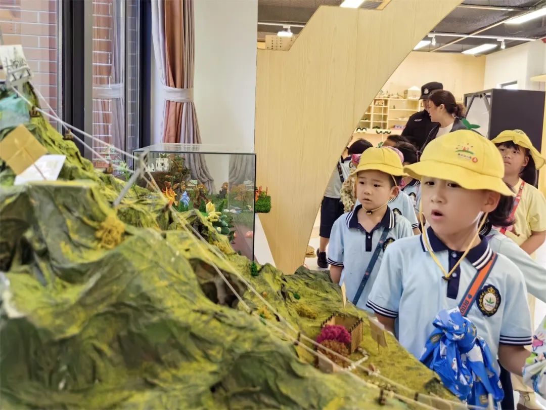 【活动资讯】走进小学,礼遇成长!——康润幼儿园幼小衔接系列活动之小学探访之旅 第51张