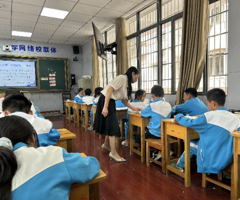 【黄泥湾小学|教研赋能】跟随名篇脚步,探寻经典之光——浏阳市黄泥湾小学“网络校联体联盟”活动纪实 第5张