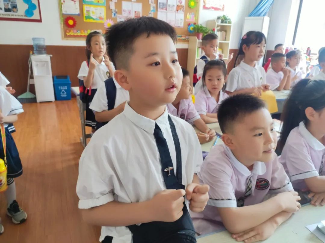 【乐活动态】初探小学 礼遇成长——新区第二幼儿园幼小衔接主题活动 第29张