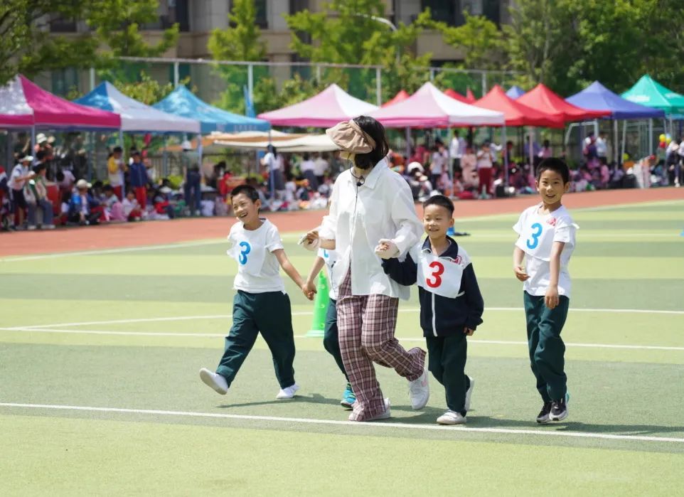 奔跑吧·少年--风景小学2024年田径运动会 第97张