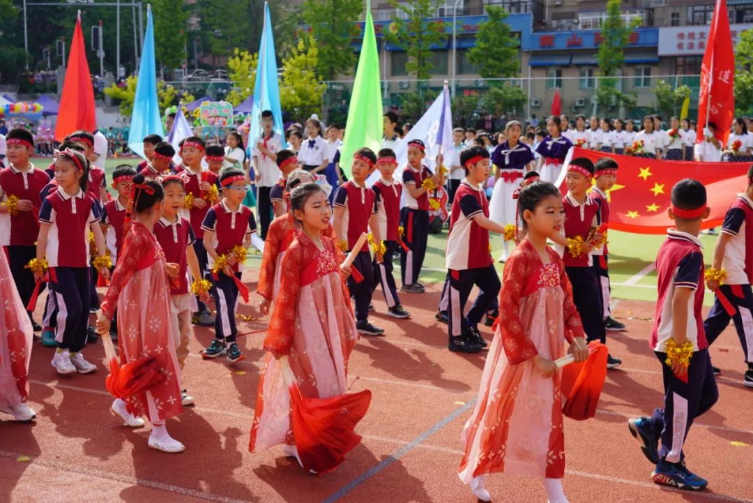 奔跑吧·少年--风景小学2024年田径运动会 第36张