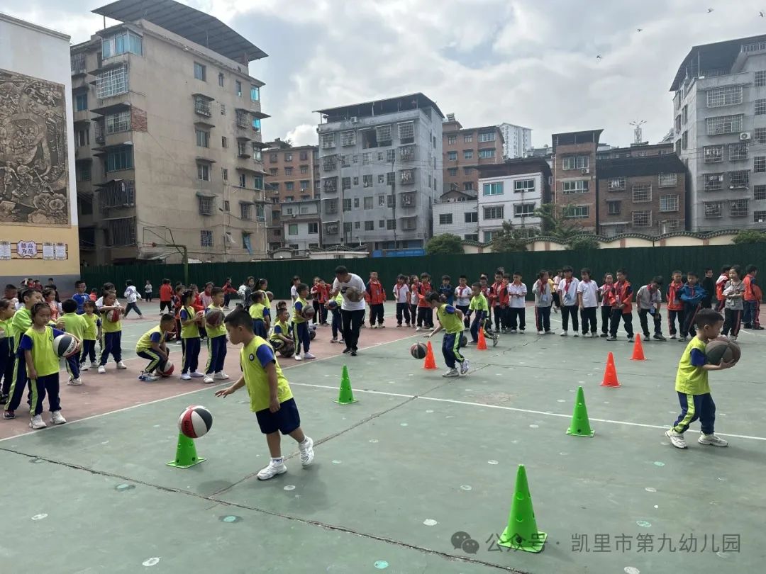 “你好,小学!”——凯里市第九幼儿园幼小衔接之参观小学活动 第44张