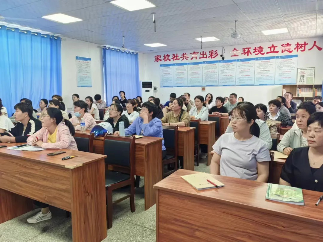 洋葱学园捐赠河北广宗镇中心小学 数字化教育助推乡村发展 第5张