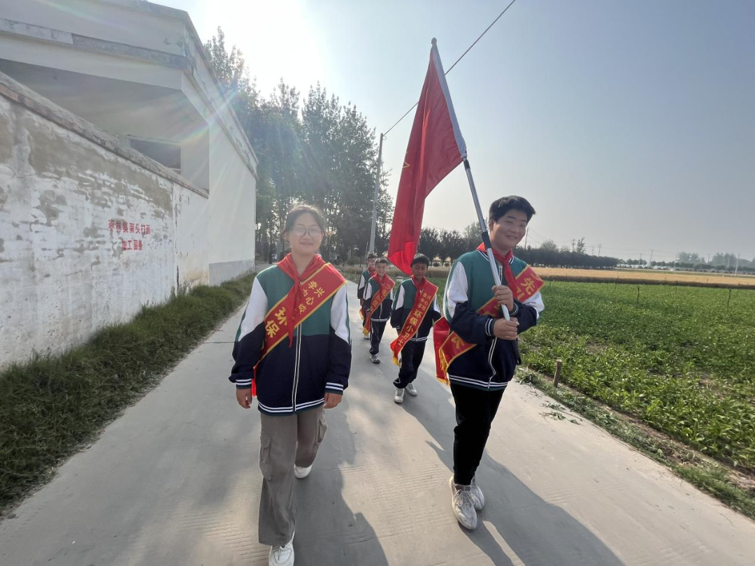 亲近自然|守护绿水青山 ——李兴镇二郎小学倡导“绿色行动”活动 第4张