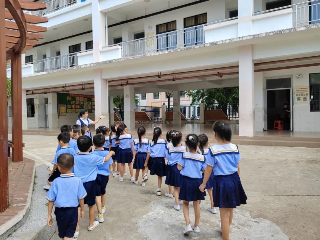 初探小学  礼遇成长——光坡镇中心幼儿园幼小衔接系列活动(二)之参观小学 第26张