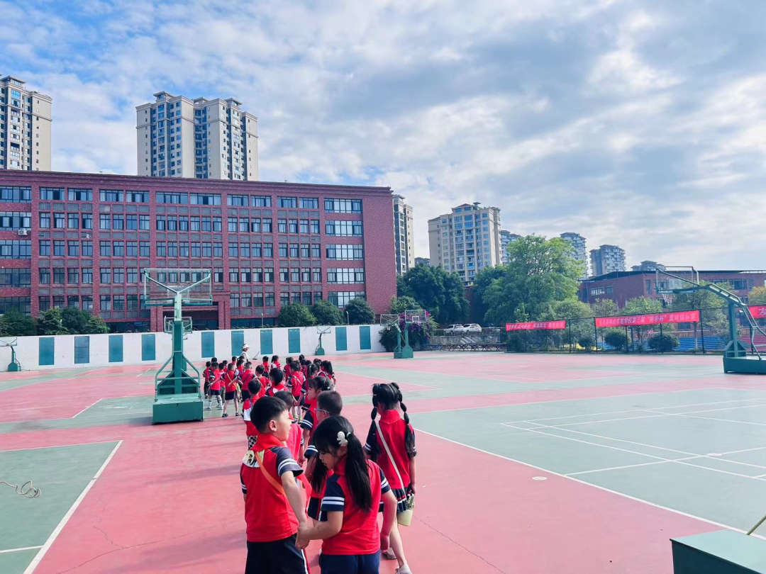 【凤幼动态】“初遇小学 筑梦成长”——幼小衔接之走进小学大班活动 第31张