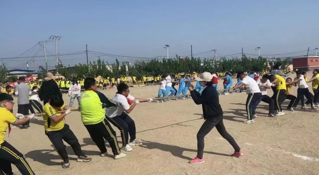 曹庄小学召开第五届阳光体育运动会----“健康育人 趣享运动” 第91张