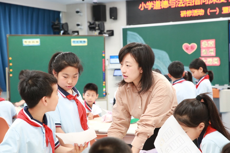 芙蓉小学 | 通州区小学道德与法治指向深度学习的跨学科主题学习培训(一)暨研修员下水课研修活动 第7张