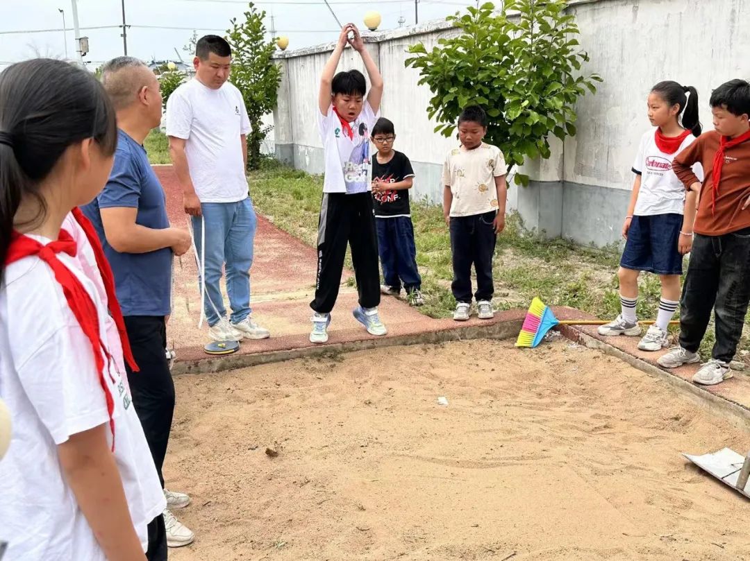 【耕读•体育】三渣小学2024阳光体育艺术节田径运动会 第54张