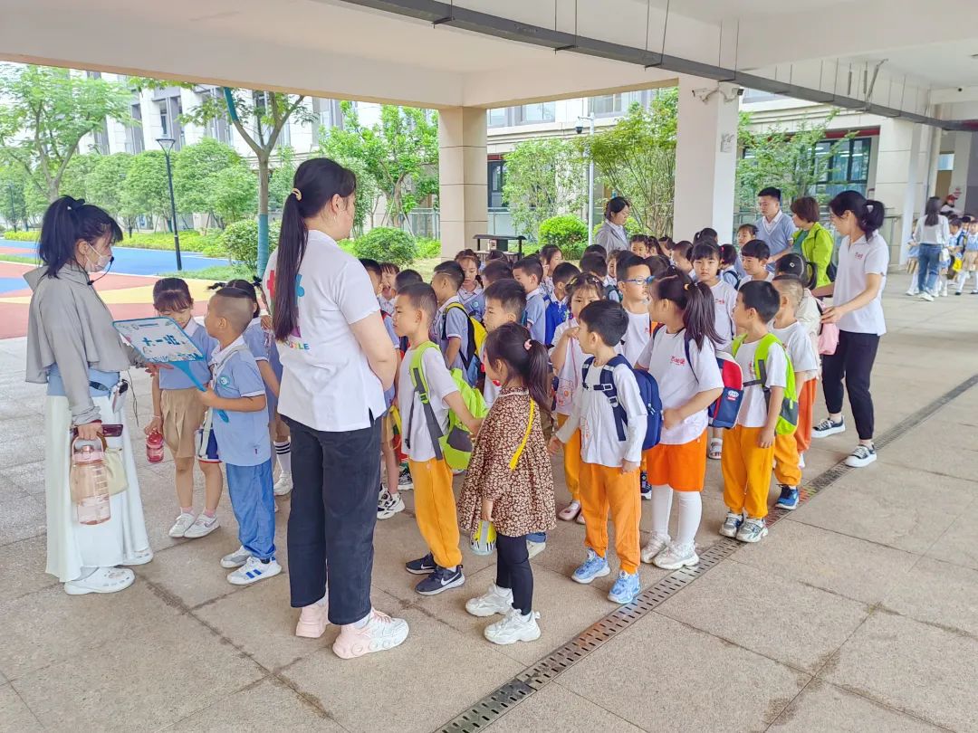 初探小学  “幼”见成长 | 我校开展幼小衔接观摩体验活动 第9张