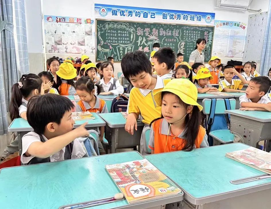 探秘小学 筑梦成长——海口市秀英区星河幼儿园大班幼儿参观小学活动 第32张