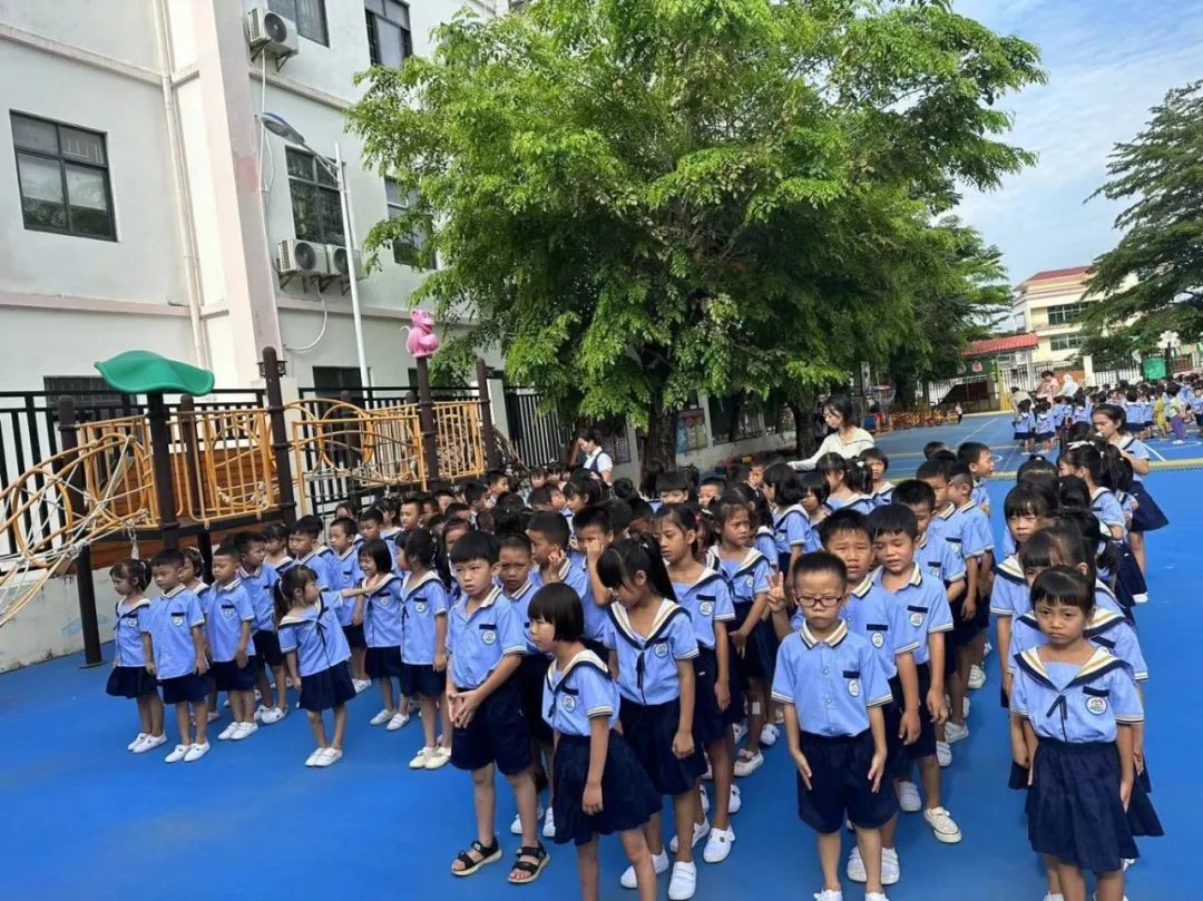 初探小学  礼遇成长——光坡镇中心幼儿园幼小衔接系列活动(二)之参观小学 第22张