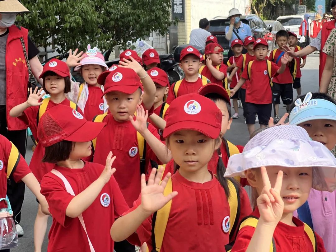 初遇小学,筑梦成长—罗山县幼儿园参观回民小学活动 第16张