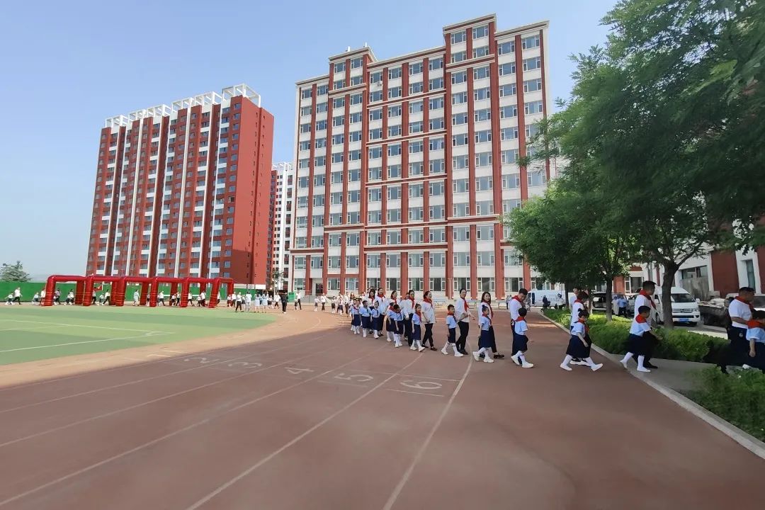 离石区廷亮小学少先队2024年入队系列活动纪实 第118张