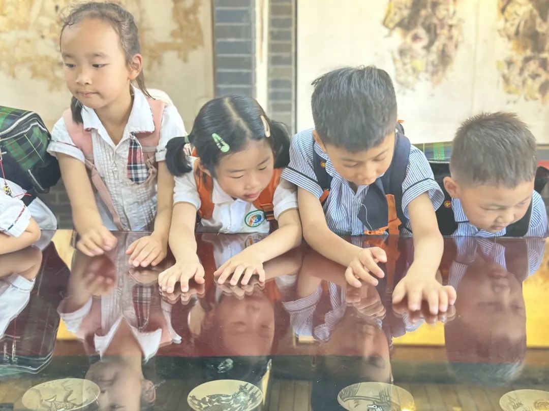 【奇乐睿幼儿园】——“初探小学·礼遇成长”大班组参观小学活动 第52张