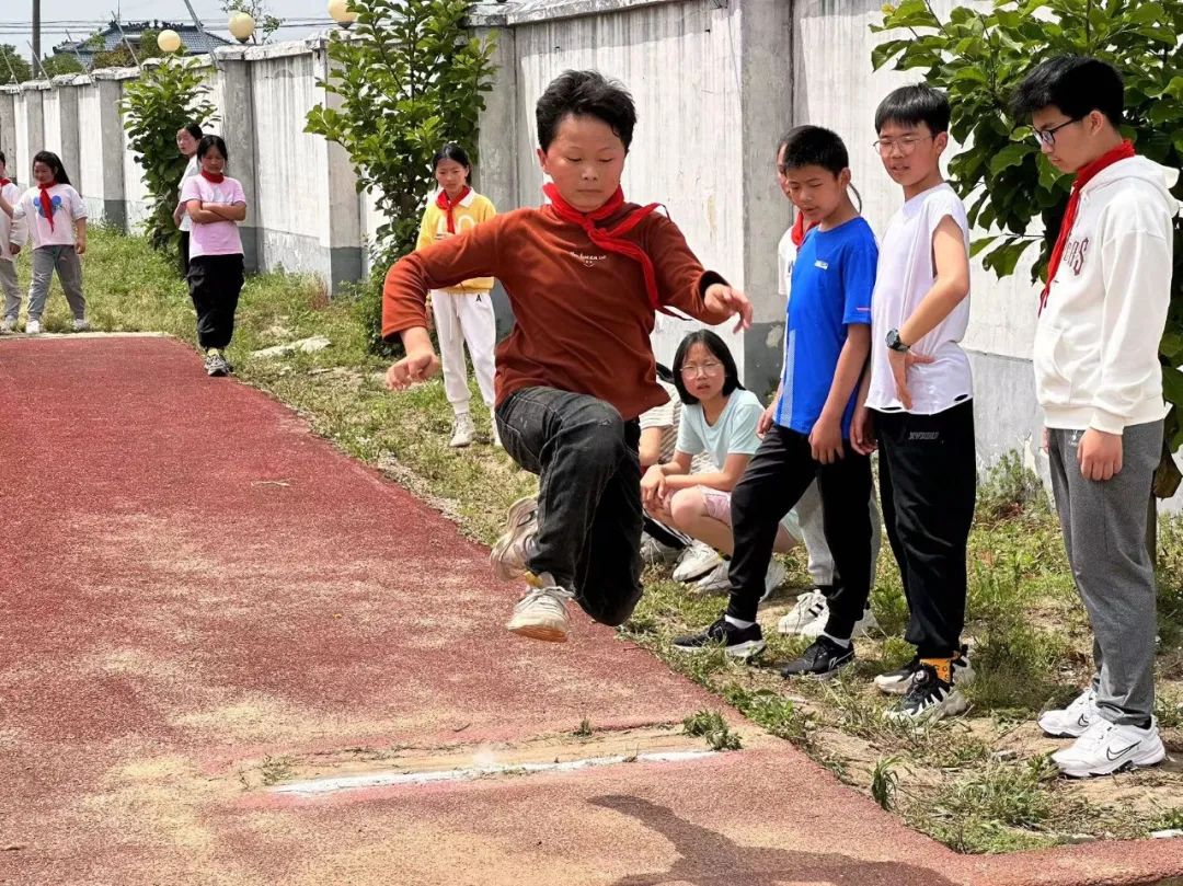 【耕读•体育】三渣小学2024阳光体育艺术节田径运动会 第59张