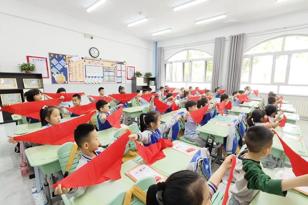 离石区廷亮小学少先队2024年入队系列活动纪实 第10张