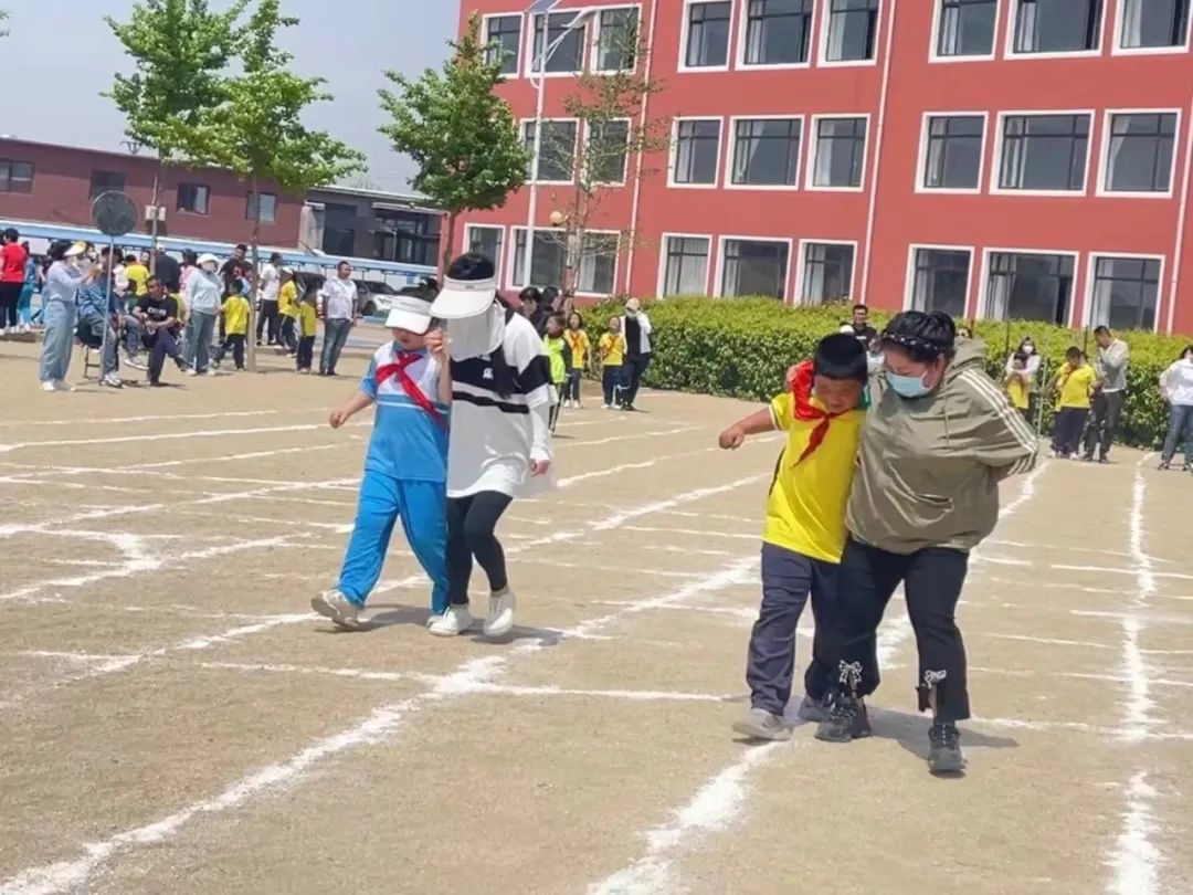 曹庄小学召开第五届阳光体育运动会----“健康育人 趣享运动” 第121张