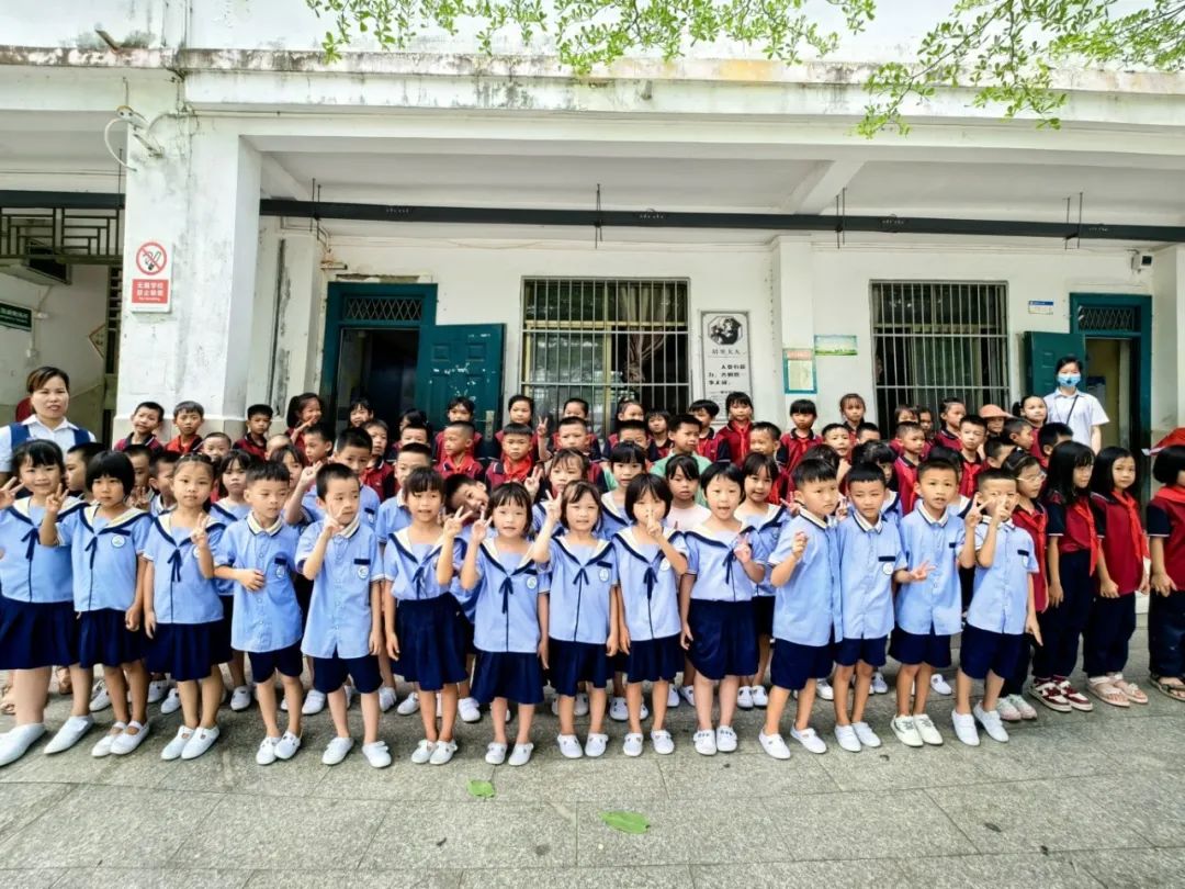 初探小学  礼遇成长——光坡镇中心幼儿园幼小衔接系列活动(二)之参观小学 第73张