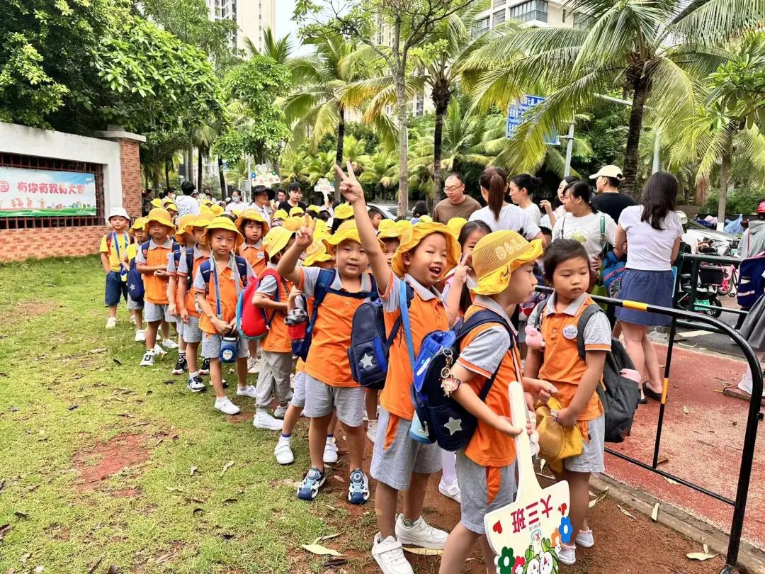 探秘小学 筑梦成长——海口市秀英区星河幼儿园大班幼儿参观小学活动 第23张