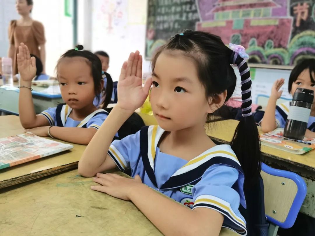 初探小学  礼遇成长——光坡镇中心幼儿园幼小衔接系列活动(二)之参观小学 第60张