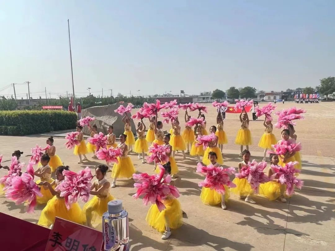 曹庄小学召开第五届阳光体育运动会----“健康育人 趣享运动” 第17张