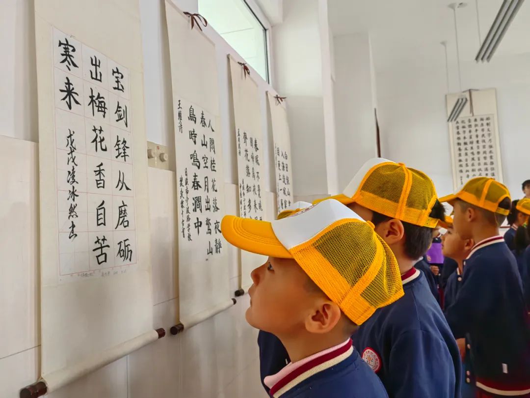 初夏“探”小学,一起“趣”成长 ——宁波路学校迎接宁波路幼儿园小朋友到校参观 第21张