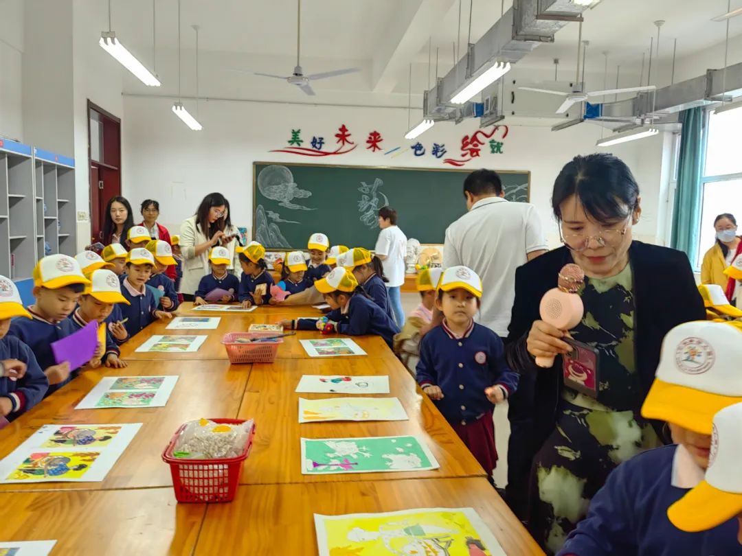 初夏“探”小学,一起“趣”成长 ——宁波路学校迎接宁波路幼儿园小朋友到校参观 第31张