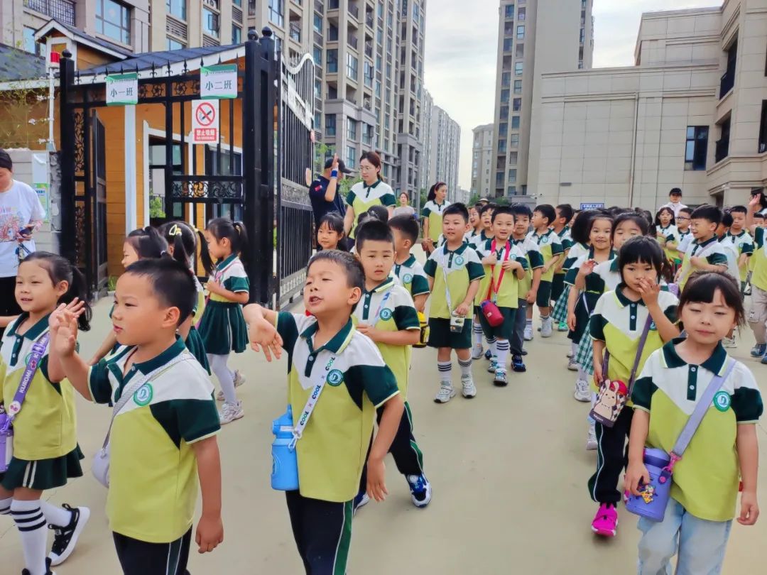 遇见文华 探秘小学 ——中牟县淳泽路幼儿园参观小学幼小衔接实践活动 第5张