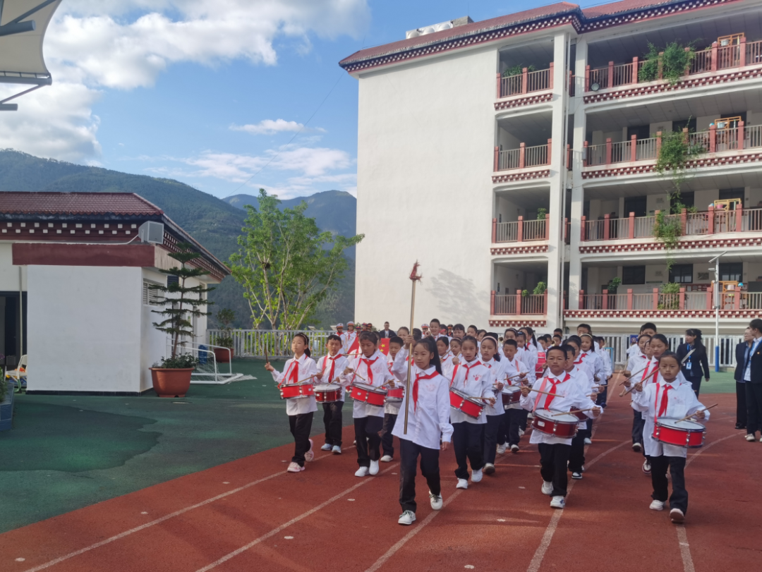 把握今天 勤奋学习——乔瓦镇第二小学第十四周国旗下主题活动 第4张