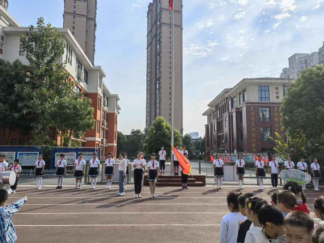 “典”亮校园 护航成长——六安市梅山路小学组织开展民法典进校园系列主题教育实践活动 第3张