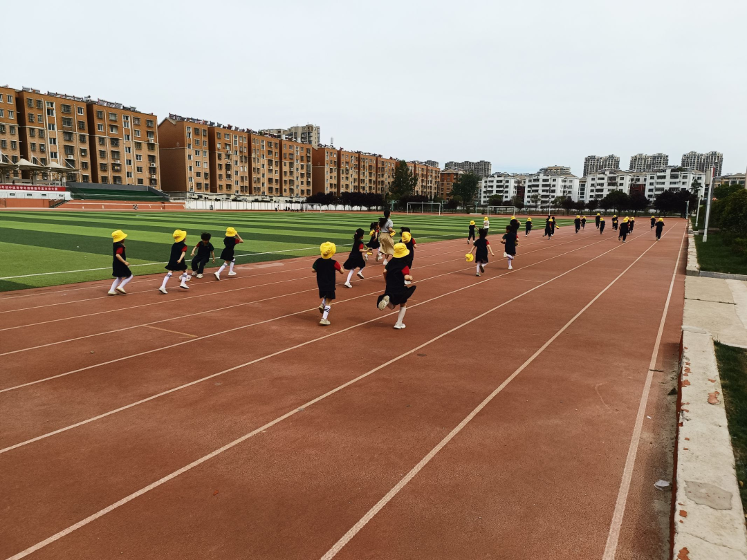 “初遇小学  感悟成长”——诺亚舟中联壹城幼儿园幼小衔接之参观小学活动 第76张