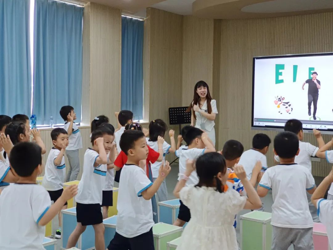 你好,小学!丨南昌市红谷滩区香域尚城幼儿园2024年参观小学活动 第25张