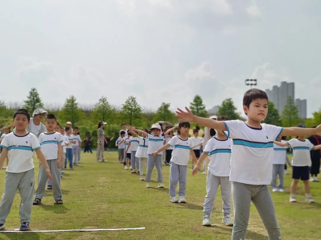 你好,小学!丨南昌市红谷滩区香域尚城幼儿园2024年参观小学活动 第22张