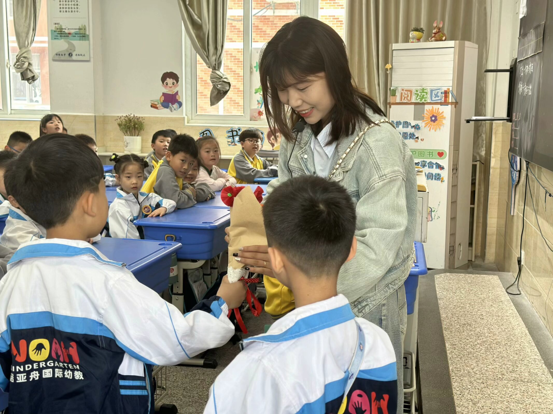 “初遇小学  感悟成长”——诺亚舟中联壹城幼儿园幼小衔接之参观小学活动 第67张