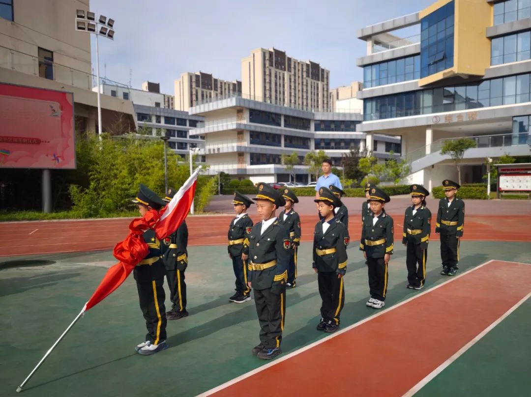 遇见文华 探秘小学 ——中牟县淳泽路幼儿园参观小学幼小衔接实践活动 第11张